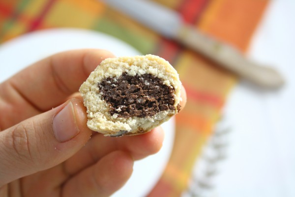   Healthy Brownie Stuffed Cookies- Vegan, gluten and grain free, and only 25 calories each!     