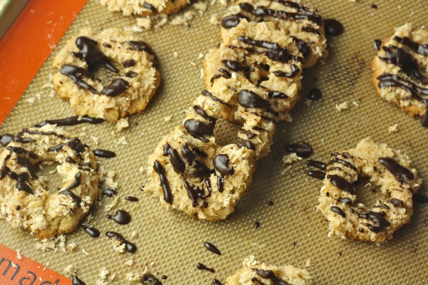 Homemade Healthy Samoas- only 30 calories each!