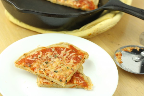 Easy Healthy Pan Pizza- 10 Minute. 175 Calories.