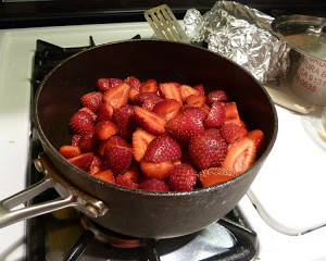 How to Make Homemade Strawberry Jam