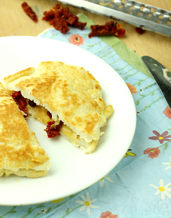 Coconut Flour Flatbread (Low Carb/Paleo/Vegan/Low Calorie/Easy)