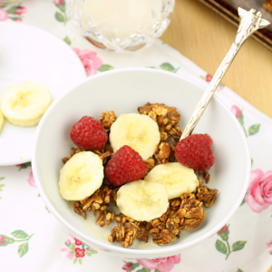 The Perfect Granola Formula {Lorna Jane!}